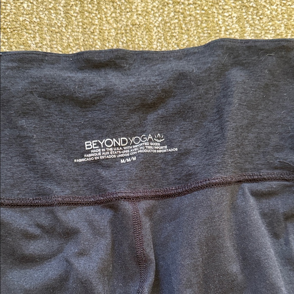 Beyond Yoga space dye leggings size M